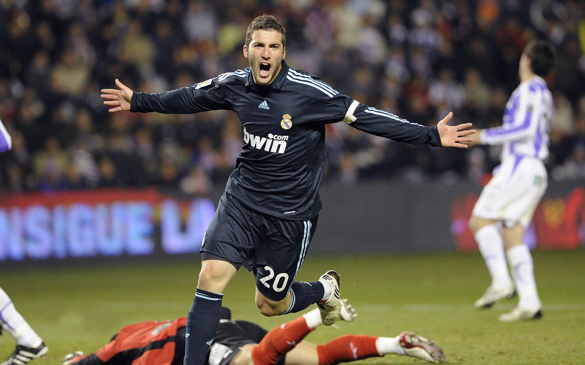 中国足球：预选赛激烈对决，冲击世界杯！，中国足球队预选赛赛程战绩